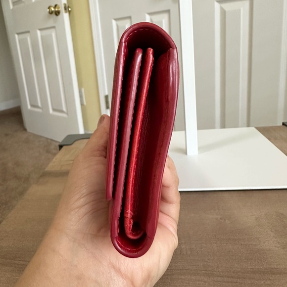 MCM Burnt Orange (Red Tone) Leather Trifold Large Wallet in Very Good Condition - Picture 4 of 9